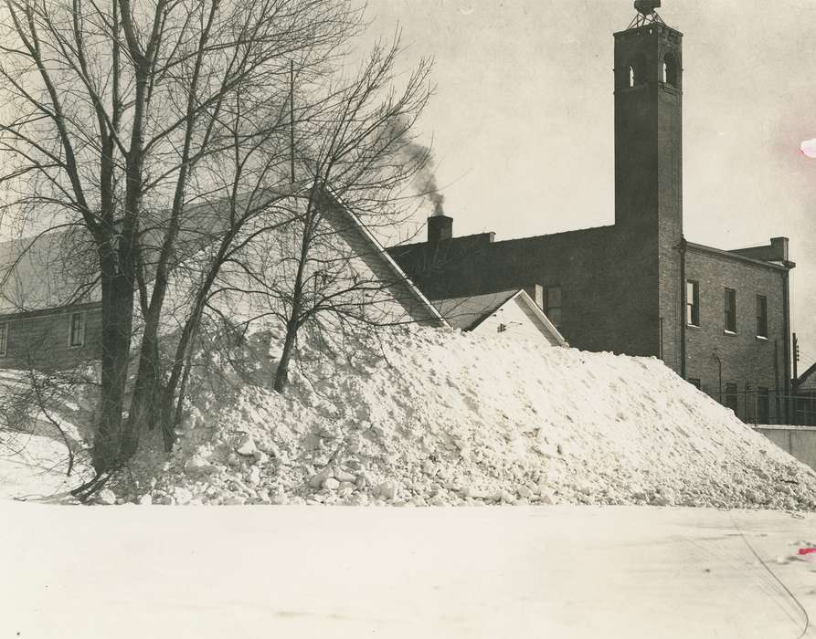 history of Iowa, Iowa History, Businesses and Factories, barren tree, Waverly, IA, snow pile, correct date needed, Cities and Towns, Iowa, snow, fire station, Waverly Public Library