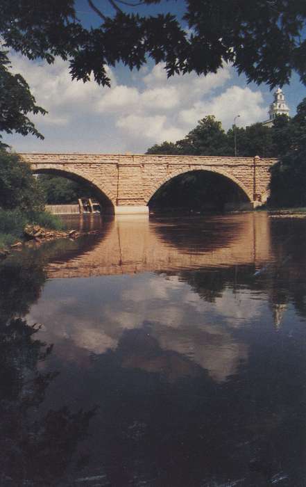 bridge, Iowa History, history of Iowa, Lakes, Rivers, and Streams, postcard, court house, Iowa, Shaulis, Gary