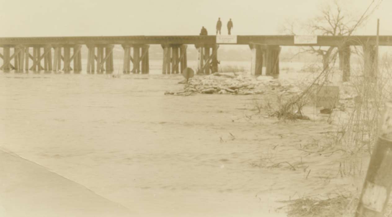 Floods, history of Iowa, weather, Eddyville, IA, bridge, Lakes, Rivers, and Streams, Iowa, Anderson, Lydia, Iowa History, railroad, Winter