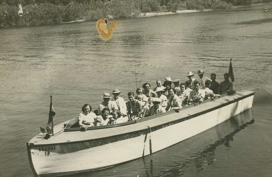 Portraits - Group, IA, Iowa, Leisure, boat, LeQuatte, Sue, Lakes, Rivers, and Streams, history of Iowa, Iowa History