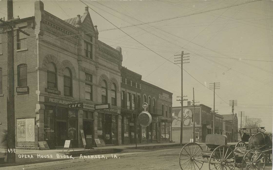 main street, Iowa, Anamosa, IA, Hatcher, Cecilia, history of Iowa, Main Streets & Town Squares, Iowa History