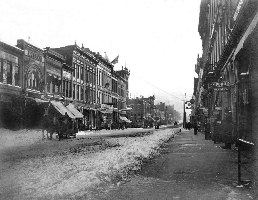 Main Streets & Town Squares, history of Iowa, Iowa History, Ottumwa, IA, storefront, horse and buggy, Animals, Iowa, Lemberger, LeAnn
