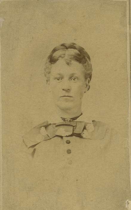 brooch, bow tie, Albia, IA, history of Iowa, Iowa History, woman, Iowa, Olsson, Ann and Jons, correct date needed, carte de visite, Portraits - Individual