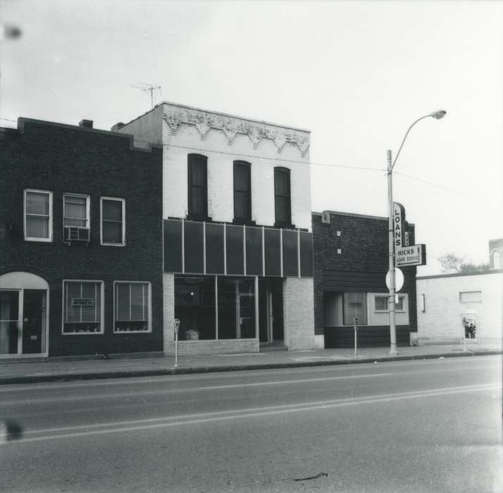 Main Streets & Town Squares, Waverly Public Library, history of Iowa, parking meter, Iowa History, window, Businesses and Factories, Iowa, Cities and Towns, lightpost