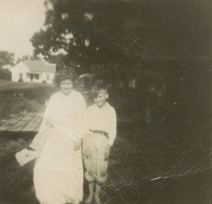 Portraits - Group, history of Iowa, Iowa History, Villisca, IA, Iowa, Salway, Evelyn, Farms, Children
