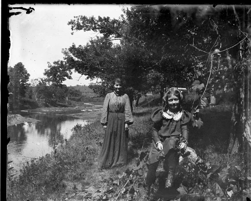 IA, history of Iowa, Anamosa Library & Learning Center, Iowa, Lakes, Rivers, and Streams, dress, correct date needed, Iowa History, river, Leisure