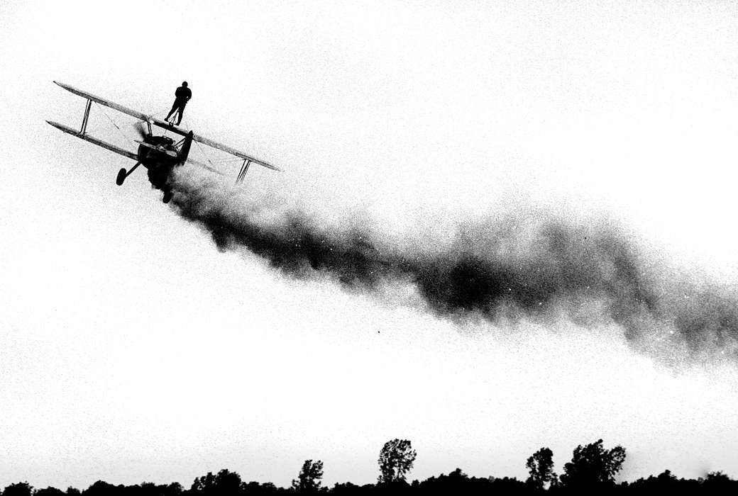 pilot, Iowa History, tree line, Motorized Vehicles, Iowa, Lemberger, LeAnn, Ottumwa, IA, plane, airplane, Entertainment, history of Iowa