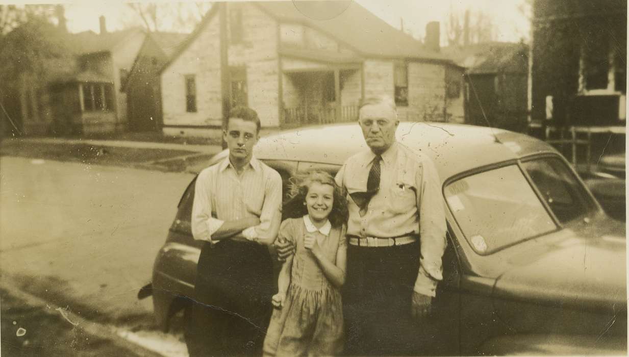 neighborhood, car, Cities and Towns, Iowa History, Iowa, Motorized Vehicles, Sheehy, Bryan, New Hampton, IA, street, dress, Children, history of Iowa