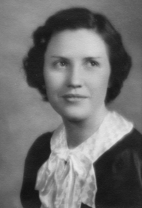 history of Iowa, Iowa, Iowa History, Iowa City, IA, Shaw, Marilyn, women's necktie, Portraits - Individual