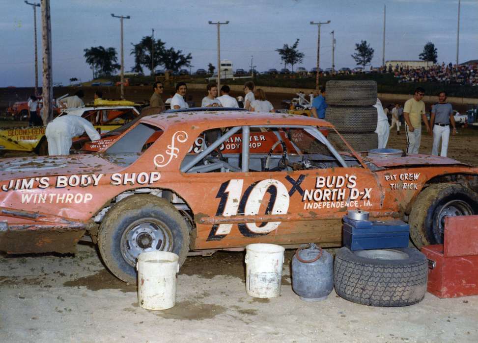 tunis speedway, racecar, history of Iowa, Iowa History, Entertainment, Motorized Vehicles, Volgarino, Jim, car, speedway, Iowa, Waterloo, IA