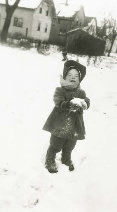 history of Iowa, Iowa History, snowball, Winter, Vauthier, Elizabeth, Iowa, Waterloo, IA, snow, Children