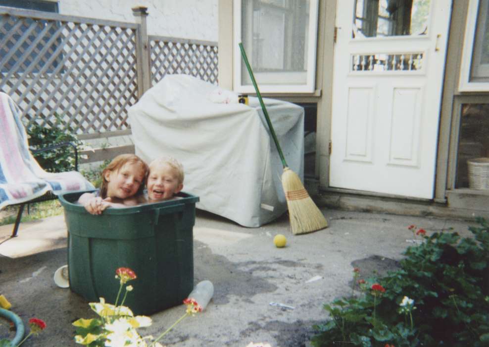 flower, Iowa, towel, Okoboji, IA, Leisure, Children, Potter, Lissa, Homes, broom, tub, play, history of Iowa, Iowa History