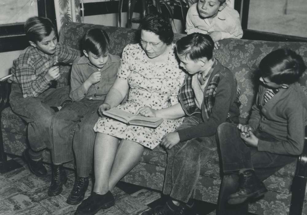 couch, orphanage, orphan, Iowa, Waverly Public Library, Schools and Education, Leisure, Children, reading, book, history of Iowa, Waverly, IA, Iowa History