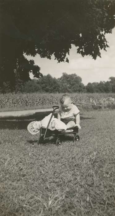 doll, wagon, Iowa History, Iowa, baby, Love, Troy, Children, history of Iowa, Douds, IA