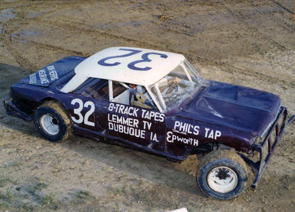 tunis speedway, Motorized Vehicles, Iowa History, Entertainment, Iowa, history of Iowa, car, Volgarino, Jim, racecar, Waterloo, IA, speedway