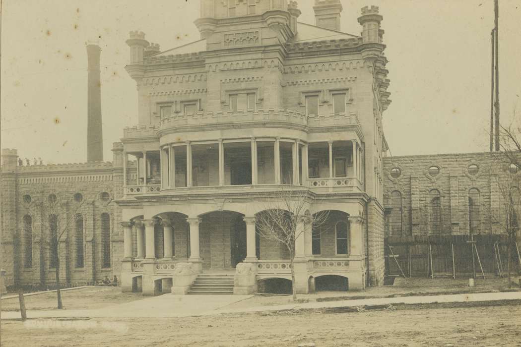 history of Iowa, Iowa History, anamosa state penitentiary, masonry, Prisons and Criminal Justice, Anamosa State Penitentiary Museum, limestone, Iowa, Anamosa, IA, construction