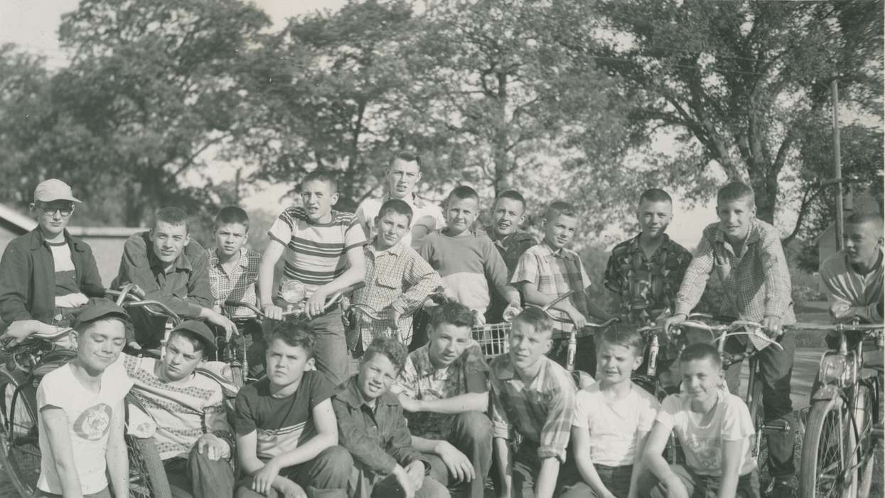 Portraits - Group, Iowa, Webster City, IA, bike, McMurray, Doug, Children, history of Iowa, bicycle, race, boy scouts, Iowa History