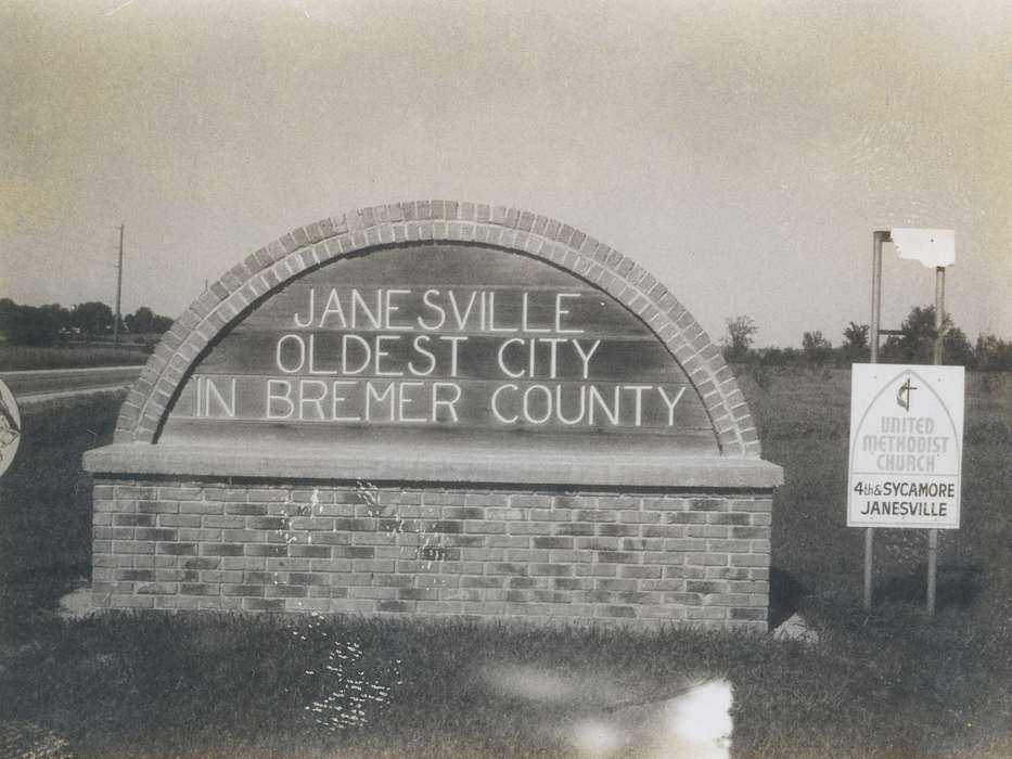 Iowa, Cities and Towns, sign, Waverly Public Library, history of Iowa, Iowa History