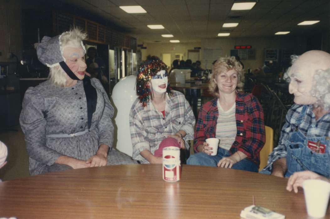 halloween, Holidays, Food and Meals, Leisure, pepsi, Clarinda, IA, Salway, Evelyn, Iowa, history of Iowa, Iowa History, costume, bar, silly