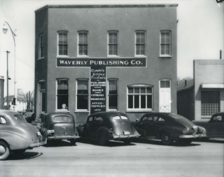 history of Iowa, door, window, Businesses and Factories, Waverly Public Library, Main Streets & Town Squares, Iowa, car, Motorized Vehicles, Iowa History, Cities and Towns