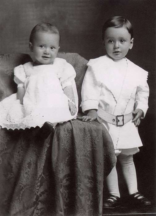 Portraits - Group, Iowa, Fisher, Jennifer, infant, Families, Children, dress, portrait, young boy, Sigourney, IA, history of Iowa, siblings, Iowa History