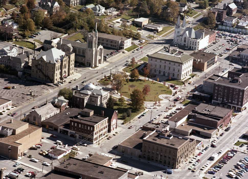 Main Streets & Town Squares, main street, history of Iowa, Religious Structures, Ottumwa, IA, Iowa History, Lemberger, LeAnn, Motorized Vehicles, Businesses and Factories, parking lot, Aerial Shots, Iowa, Cities and Towns, church, park