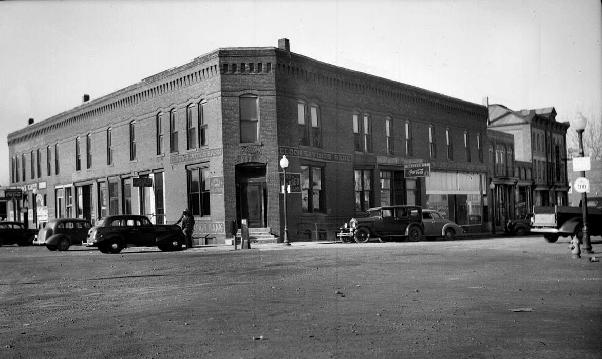 Main Streets & Town Squares, history of Iowa, Iowa History, Lemberger, LeAnn, Motorized Vehicles, car, Eldon, IA, Iowa, Cities and Towns