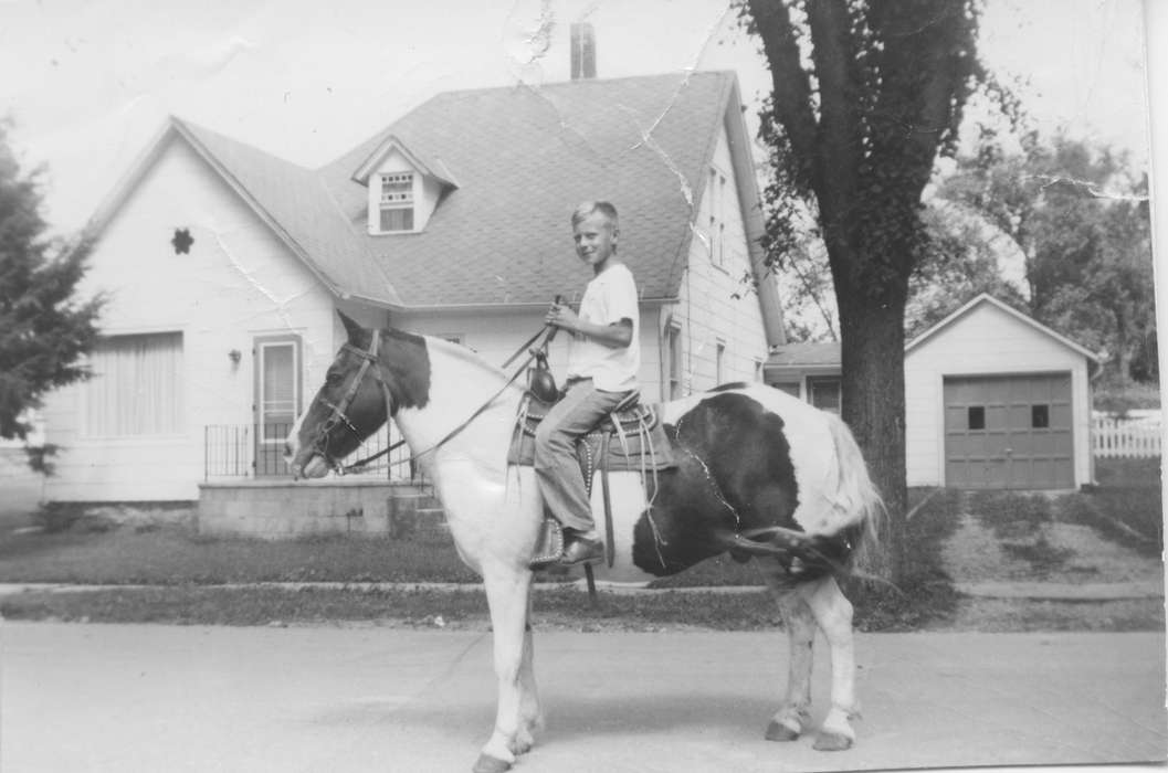 Iowa, Animals, horse, Children, Cigrand, Mariann, Portraits - Individual, Cascade, IA, history of Iowa, garage, Iowa History