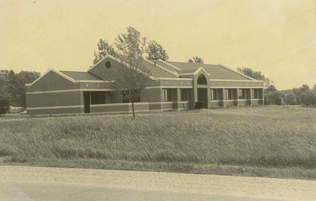 history of Iowa, Religious Structures, Iowa History, brick building, Waverly, IA, Iowa, church, Waverly Public Library