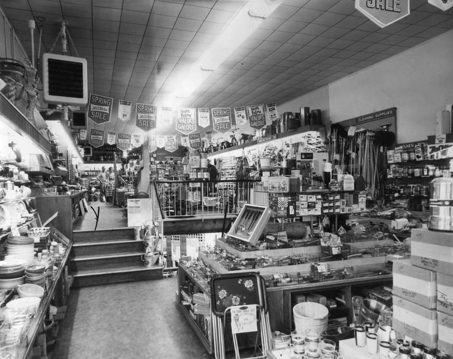history of Iowa, Iowa History, Ottumwa, IA, hardware store, Businesses and Factories, store, Iowa, Lemberger, LeAnn