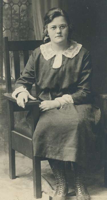 Neymeyer, Robert, Iowa History, dress, woman, glasses, Iowa, boots, history of Iowa, chair