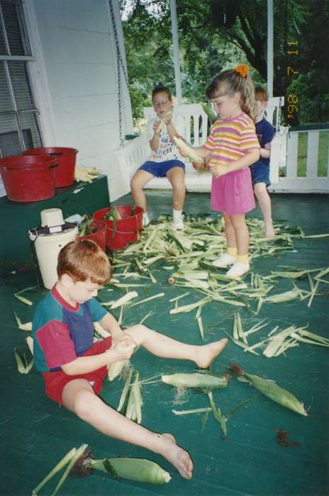 Food and Meals, Iowa, husking, Families, Children, kids, Homes, Aust, Kim, history of Iowa, corn, porch swing, Davenport, IA, Iowa History