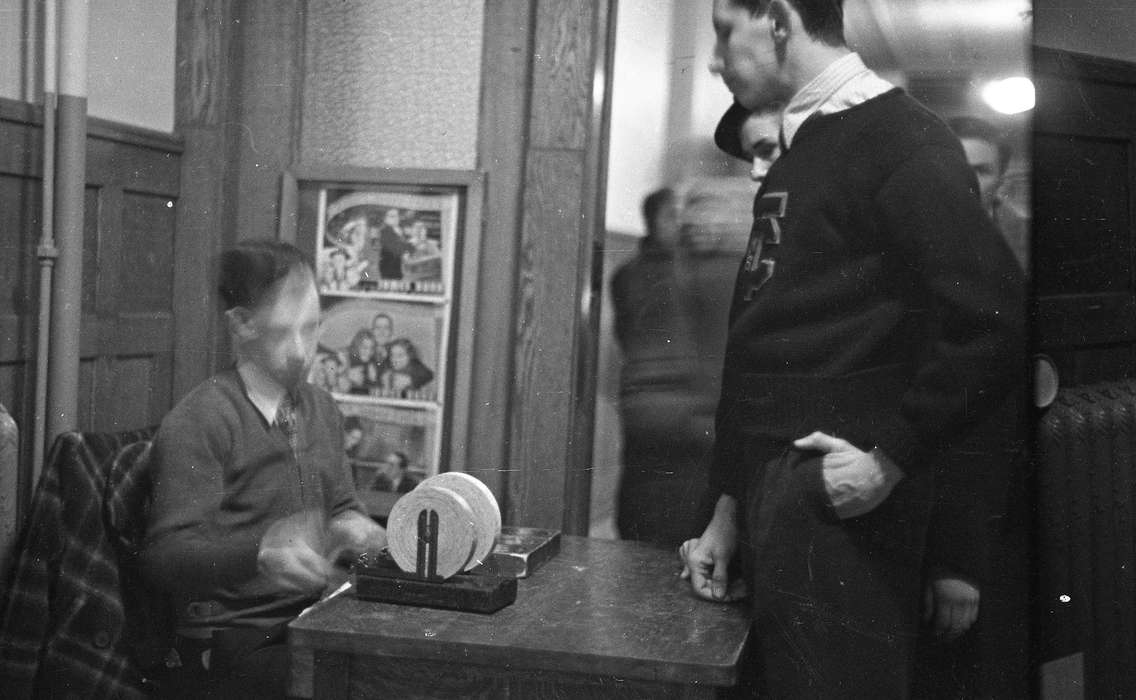 UNI Special Collections & University Archives, sweatshirt, history of Iowa, iowa state teachers college, crowd, Iowa, uni, Cedar Falls, IA, Iowa History, university of northern iowa, Schools and Education