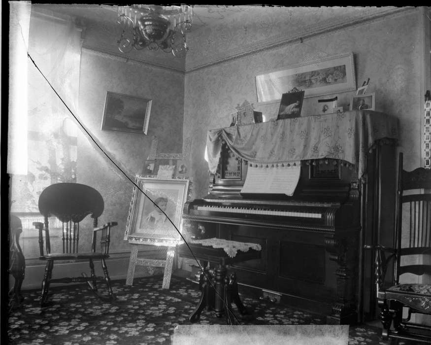 IA, Iowa, piano, rocking chair, photograph, Homes, Anamosa Library & Learning Center, history of Iowa, Iowa History