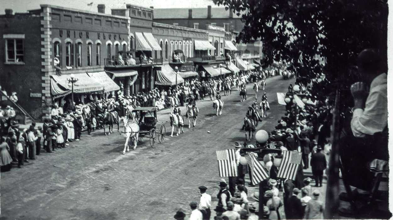 Iowa, american flag, Animals, parade, storefront, Fairs and Festivals, horse, crowd, Entertainment, road, Cities and Towns, Anamosa, IA, Anamosa Library & Learning Center, history of Iowa, flag, Main Streets & Town Squares, Iowa History