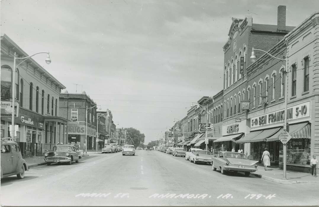 mainstreet, Main Streets & Town Squares, history of Iowa, Iowa History, storefront, Motorized Vehicles, Businesses and Factories, car, street light, Iowa, Cities and Towns, Anamosa, IA, Hatcher, Cecilia