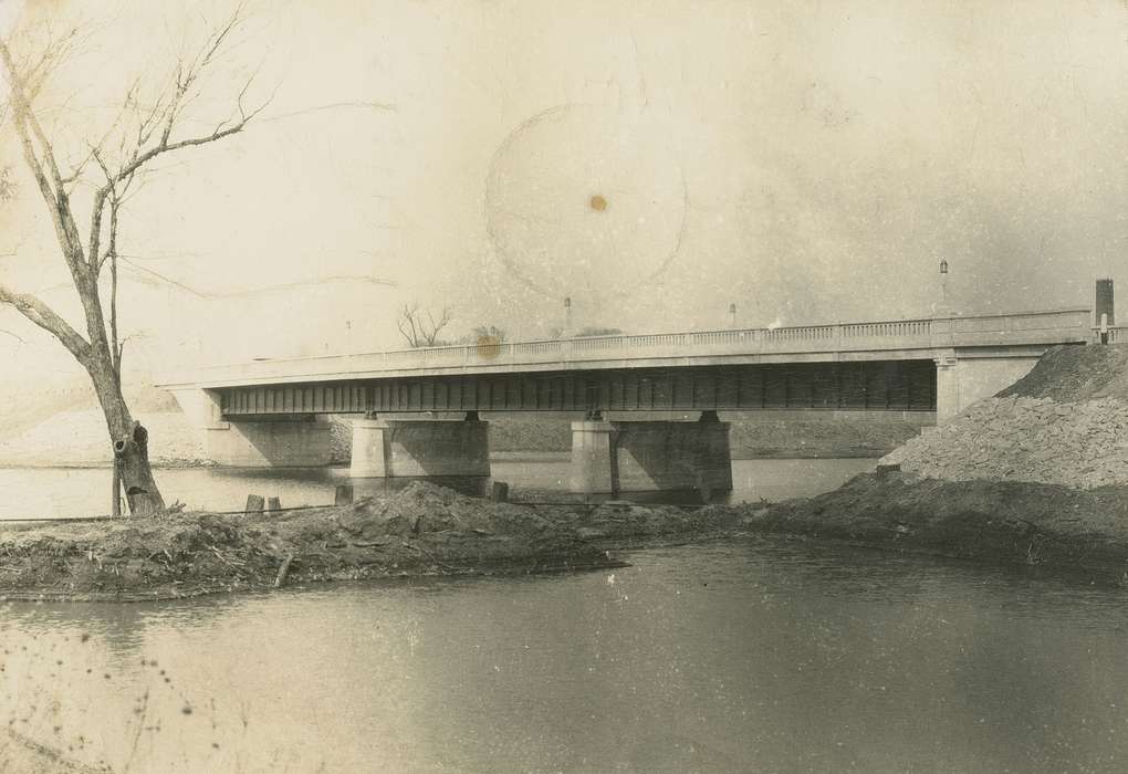 Lakes, Rivers, and Streams, Iowa History, Iowa, history of Iowa, bridge, Hatcher, Cecilia, Anamosa, IA, river