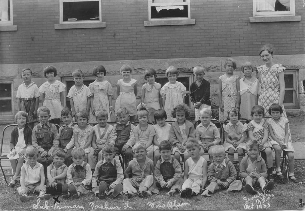 Portraits - Group, class, history of Iowa, Iowa History, kindergarten, teacher, Waverly, IA, Iowa, Children, Schools and Education, Coonradt, Dee, school