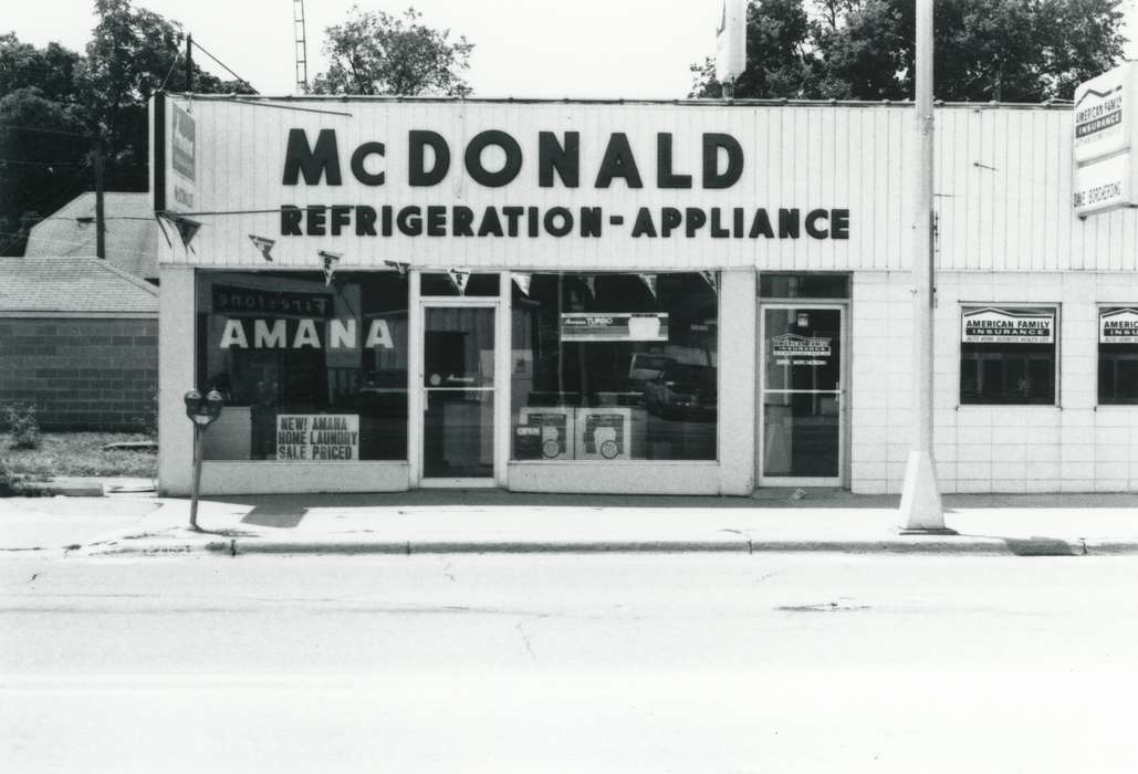 history of Iowa, Iowa History, Businesses and Factories, Waverly Public Library, Iowa, appliance, store