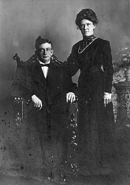Portraits - Group, Oelwein, IA, Bradley, Heather, Iowa History, anniversary, Iowa, history of Iowa