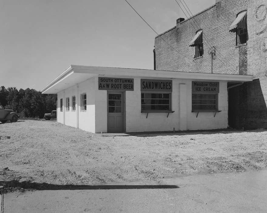 Businesses and Factories, Cities and Towns, Iowa History, Iowa, Lemberger, LeAnn, Ottumwa, IA, restaurant, root beer, history of Iowa