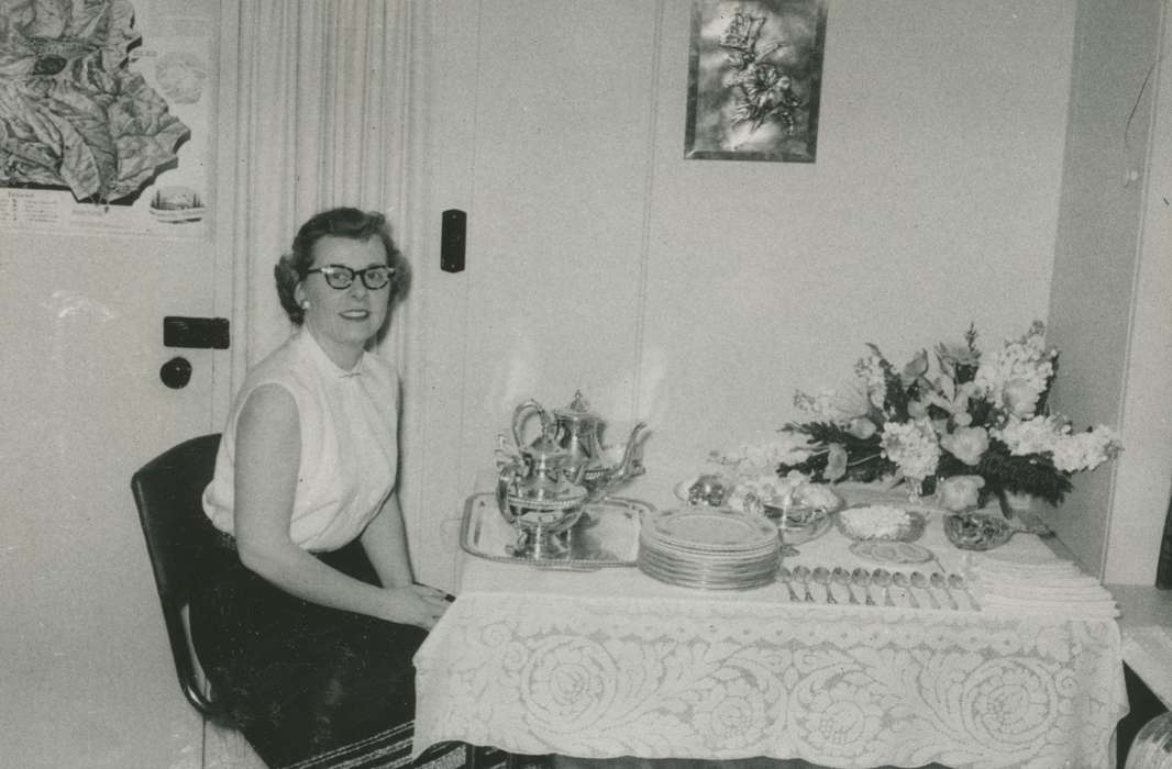 table, history of Iowa, Iowa History, dining room, Webster City, IA, silverware, glasses, Iowa, Homes, flower, McMurray, Doug, Portraits - Individual