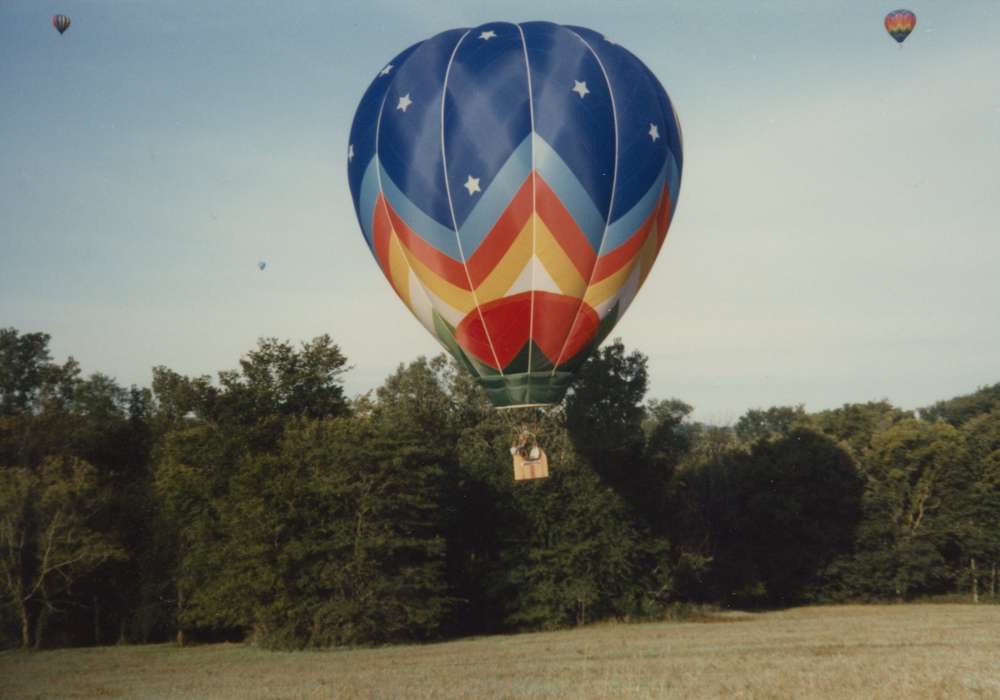 hot air balloon, Iowa History, Iowa, Indianola, IA, Entertainment, Leisure, Boylan, Margie, history of Iowa