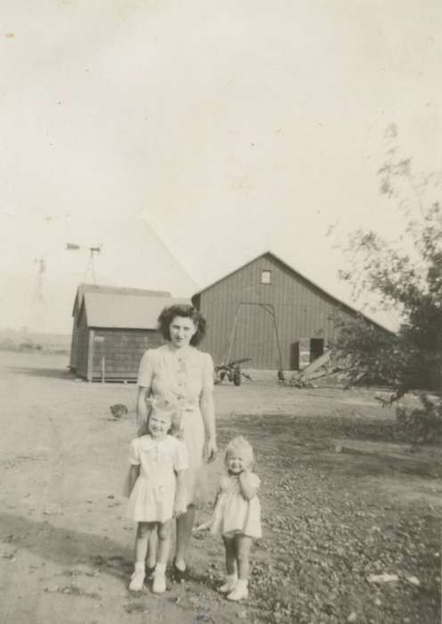 history of Iowa, Maharry, Jeanne, Iowa History, Taylor County, IA, Families, Barns, Iowa, Farms, sibling, Children