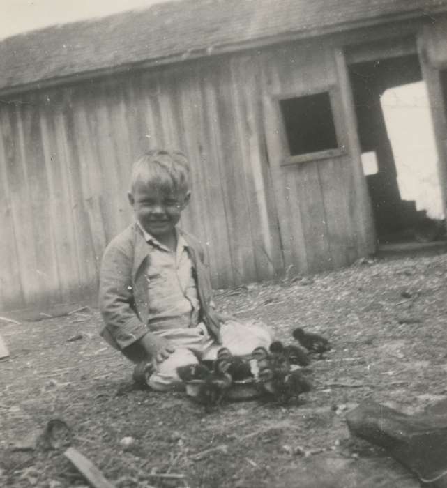 Iowa, Animals, Toledo, IA, Children, Barns, Portraits - Individual, Wiese, Rose, Farms, history of Iowa, duckling, Iowa History