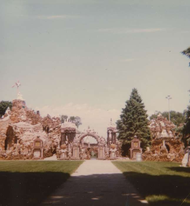 West Bend, IA, history of Iowa, Religious Structures, Iowa History, Wilson, Jane, Iowa, grotto