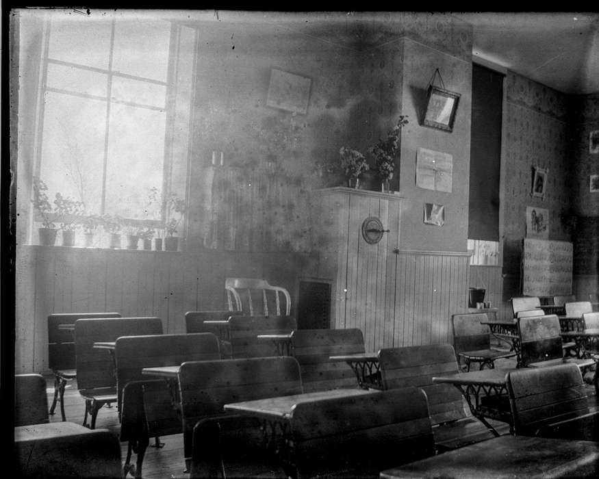 Anamosa Library & Learning Center, history of Iowa, Iowa, IA, Iowa History, Schools and Education, classroom