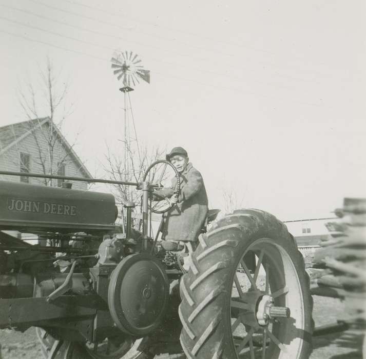 farming, Farming Equipment, history of Iowa, Iowa History, IA, john deere, child, tractor, Iowa, Farms, Children, Fredericks, Robert