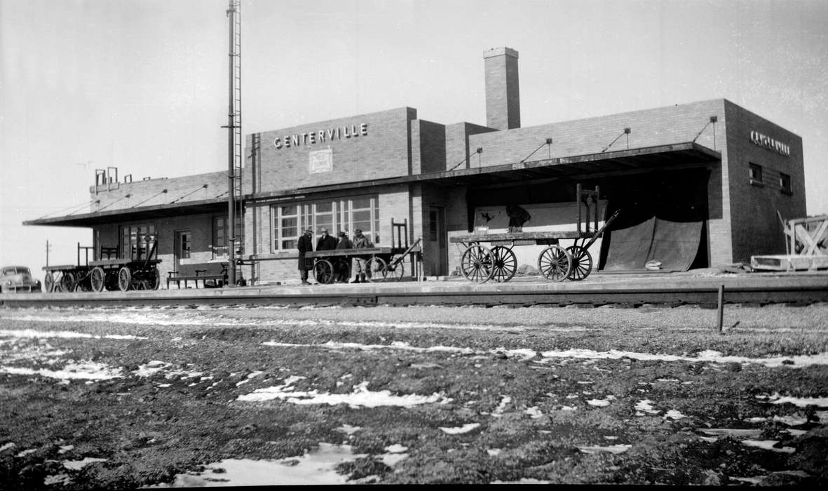 history of Iowa, Iowa History, Iowa, Cities and Towns, Lemberger, LeAnn, Train Stations, Centerville, IA