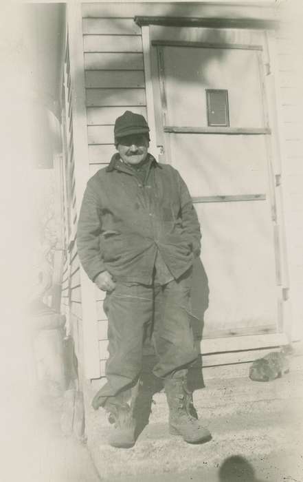 hat, Portraits - Individual, Iowa History, Iowa, boots, IA, Hansen, Viola, coat, history of Iowa